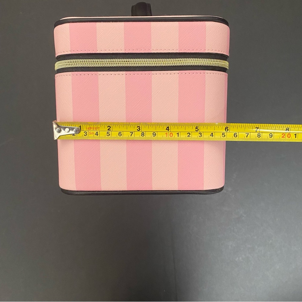 Victoria’s Secret Striped Train Case - Picture 10 of 12